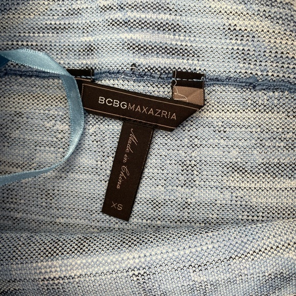 Bcbg bandage fitted skirt like new XS - Picture 5 of 6